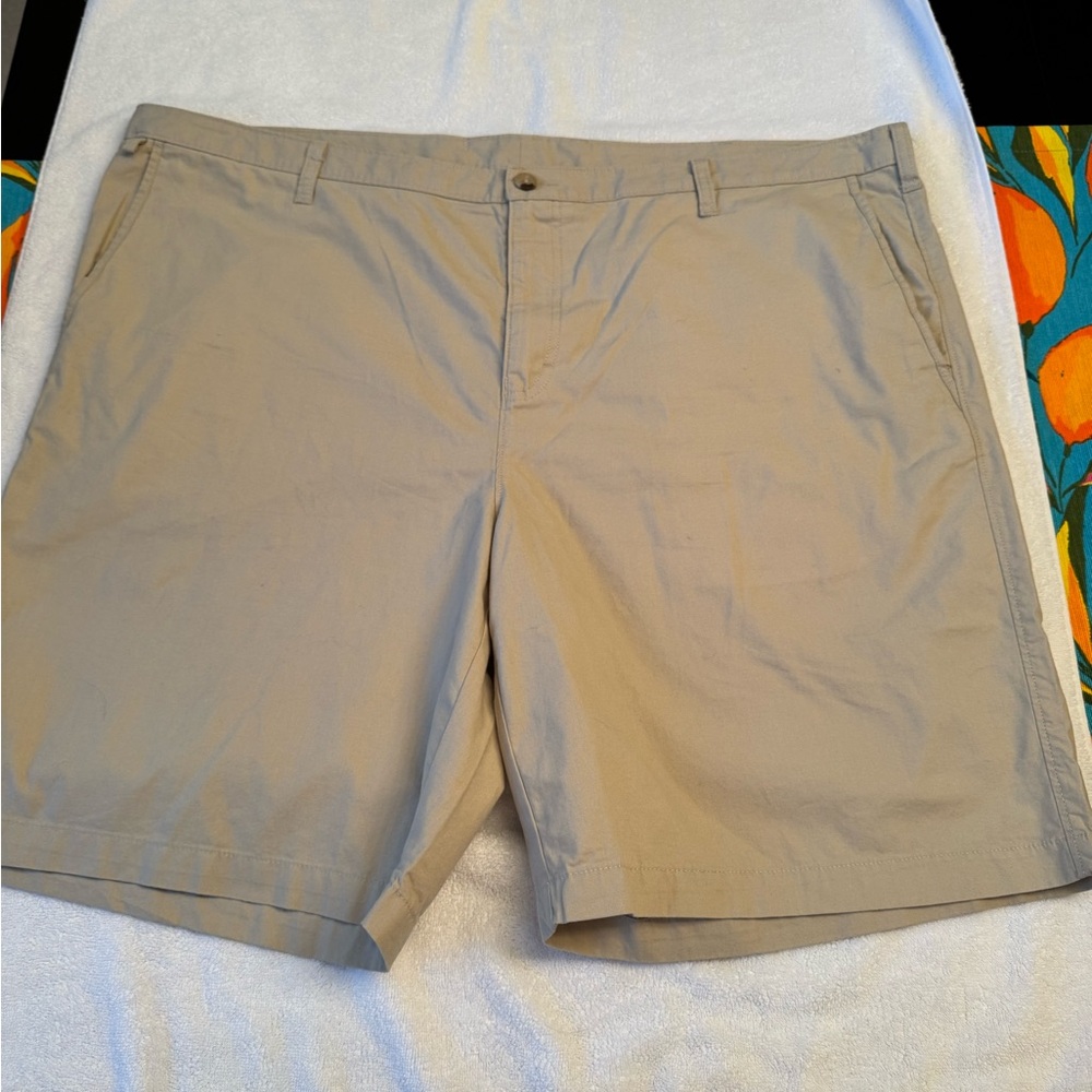 Men’s Columbia PFG shorts. Excellent condition. Size 46 and 10” short.
